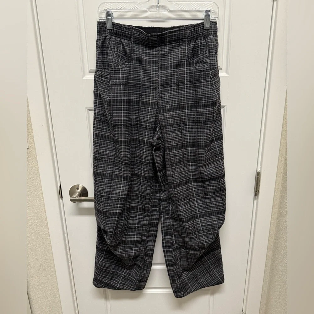 Free People Nice Choice Pull-On Pants - black and white plaid - size small - Picture 2 of 4